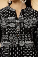 Women's Cotton Printed Short Regular Kurti - Image 3