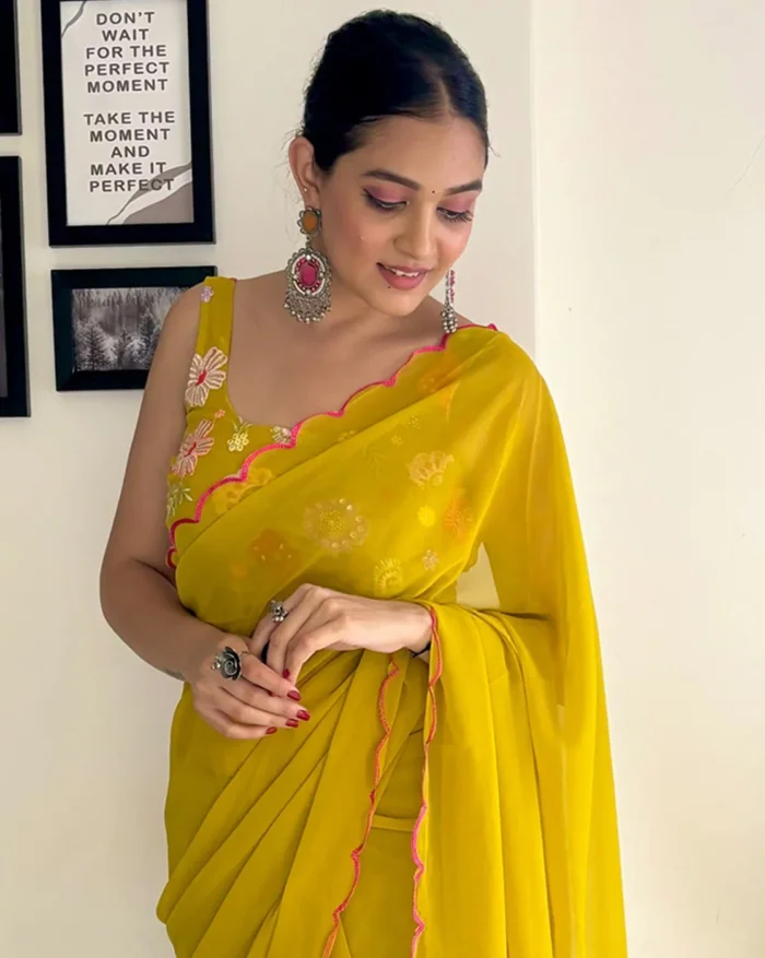 Women Georgette Saree with Scalloped Border - Image 3