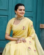 Women Embroidered Saree with Contrast Border - Image 3