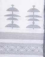 Women Saree with Woven Motifs - Image 3