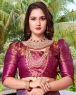 Women Jacquard Saree With Unstitched Blouse - Image 5