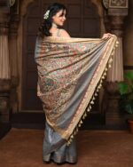 Women Handloom Cotton Silk Saree with Golden Border - Image 2